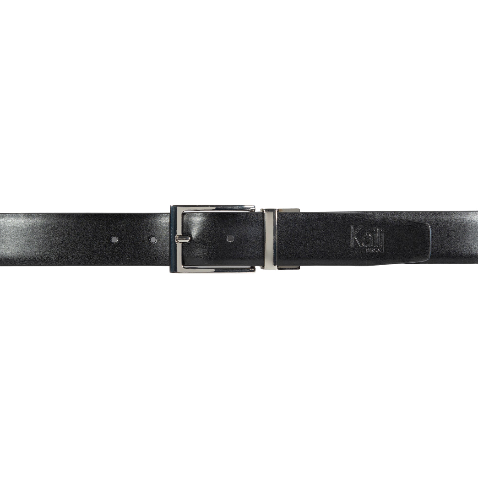 K4002AFB | Ceinture homme double face en cuir véritable, lisse et suédé. Coloris noir/gris. Dimensions : 125 x 3,5 x 0,5 cm (tour de taille : 110 cm). Emballage : coffret cadeau rigide.